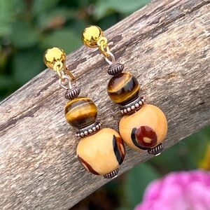 Handcrafted Dangle Earrings – Tiger’s Eye & Kazuri Beads from Kenya (New)